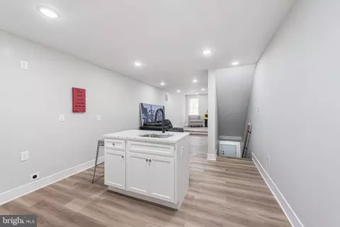 Entry Way - 1005 N Mount St, Baltimore, MD 21217 photo 5 of 8