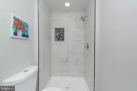 Bath - 1005 N Mount St, Baltimore, MD 21217 photo 2 of 2