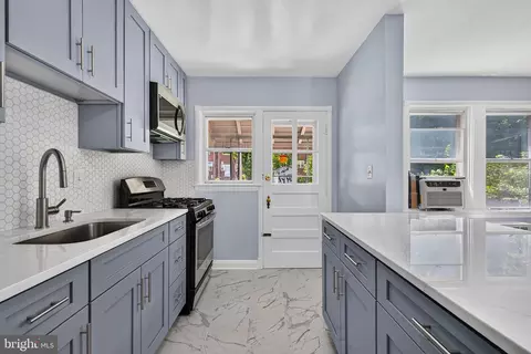 Kitchen - 1807 E Belvedere Ave, Baltimore, MD 21239 photo 4 of 4