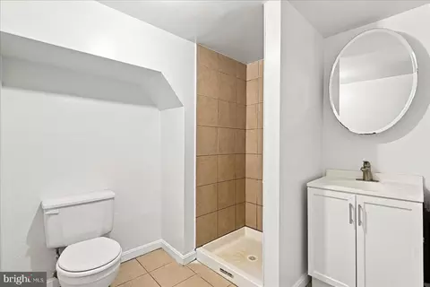 Bath - 2056 Griffis Ave, Baltimore, MD 21230 photo 1 of 4