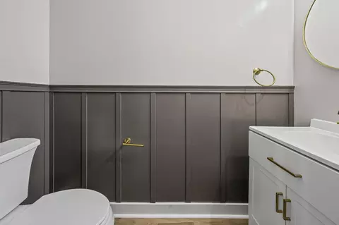Bath - 2804 Beechland Ave, Baltimore, MD 21214 photo 2 of 2