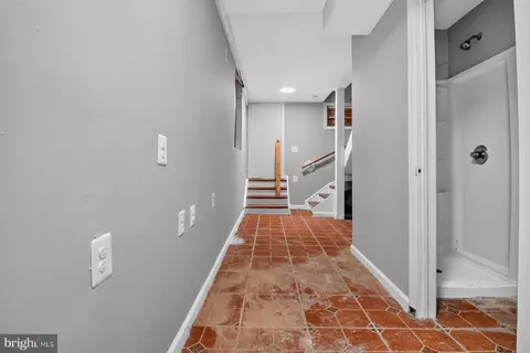 Entry Way - 504 Callender St, Baltimore, MD 21230 photo 9 of 10