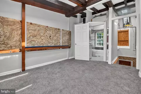 Entry Way - 504 Callender St, Baltimore, MD 21230 photo 7 of 10