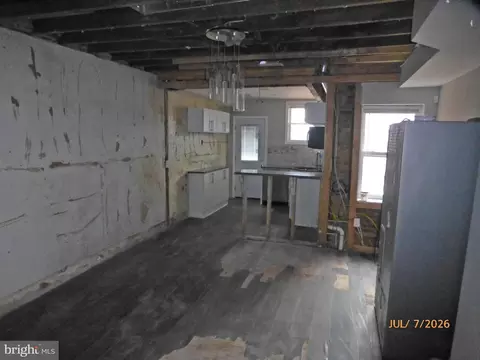 4022 Cranston Ave, Baltimore, MD 21229 photo 3