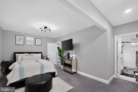 Bedroom - 2923 Silver Hl, Baltimore, MD 21207 photo 3 of 3