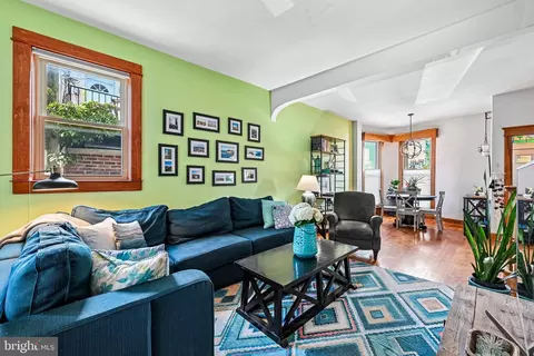 Living - 1500 Jackson St, Baltimore, MD 21230 photo 1 of 2