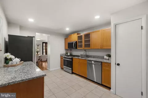 Kitchen - 909 S Streeper St, Baltimore, MD 21224 photo 1 of 5