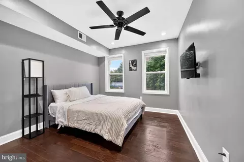 Bedroom - 460 E Federal St, Baltimore, MD 21202 photo 4 of 9
