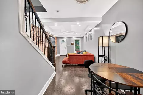 Entry Way - 460 E Federal St, Baltimore, MD 21202 photo 2 of 9