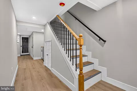 Entry Way - 2423 W Cold Spring Ln, Baltimore, MD 21215 photo 6 of 7