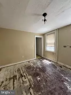 Entry Way - 228 S Stricker St, Baltimore, MD 21223 photo 15 of 19