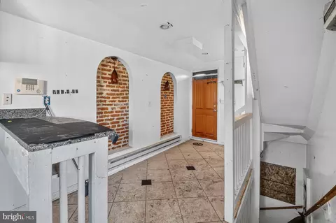 Entry Way - 512 Callender St, Baltimore, MD 21230 photo 2 of 3