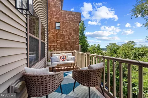 Exterior - 4214 Skyview, Baltimore, MD 21211 photo 4 of 8