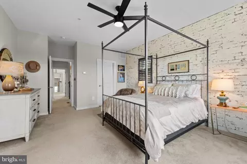 Bedroom - 4214 Skyview, Baltimore, MD 21211 photo 4 of 10