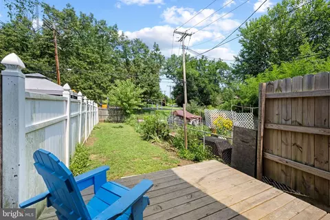 Exterior - 2004 Rockrose Ave, Baltimore, MD 21211 photo 5 of 8