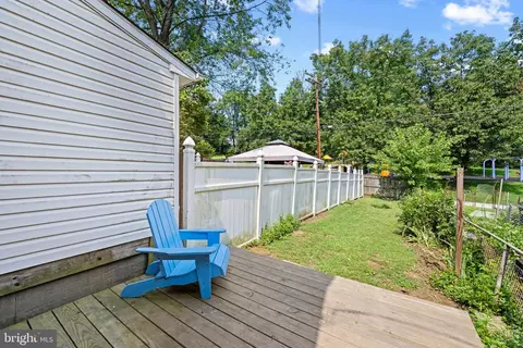 Exterior - 2004 Rockrose Ave, Baltimore, MD 21211 photo 6 of 8