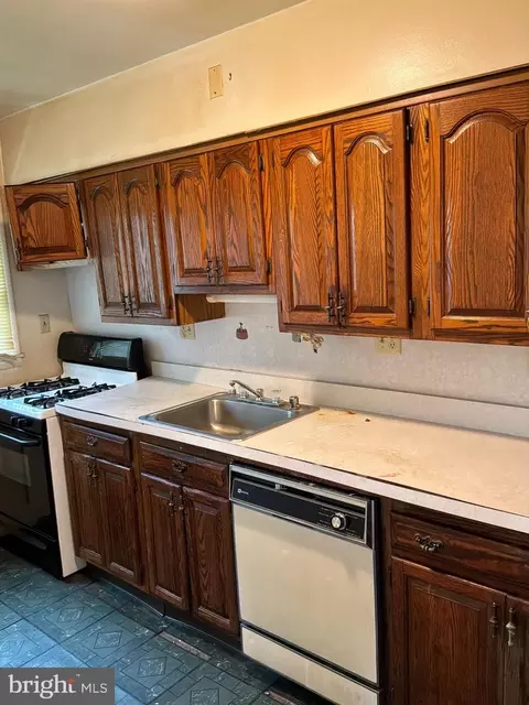 Kitchen - 4720 Duncrest Ave, Baltimore, MD 21206 photo 1 of 1