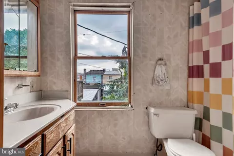 Bath - 1443 Hull St, Baltimore, MD 21230 photo 1 of 1