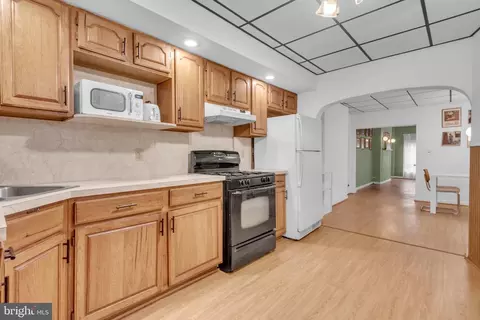 Entry Way - 1443 Hull St, Baltimore, MD 21230 photo 5 of 5