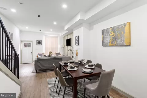 Entry Way - 2508 E Preston St, Baltimore, MD 21213 photo 2 of 2