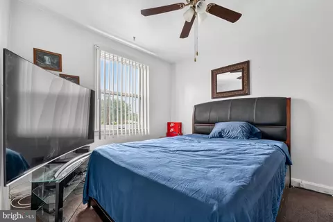 Bedroom - 3930 Lyndale Ave, Baltimore, MD 21213 photo 2 of 4