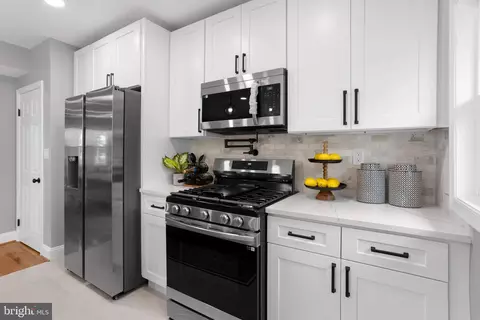 Kitchen - 1358 Crofton Rd, Baltimore, MD 21239 photo 4 of 6