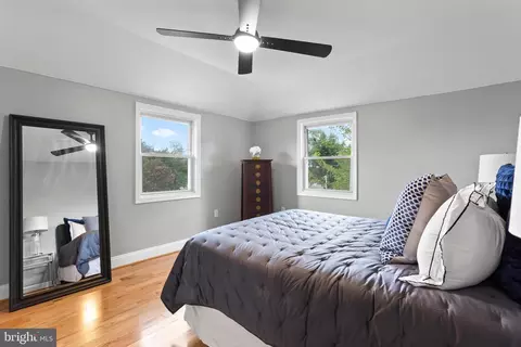 Bedroom - 1358 Crofton Rd, Baltimore, MD 21239 photo 2 of 7