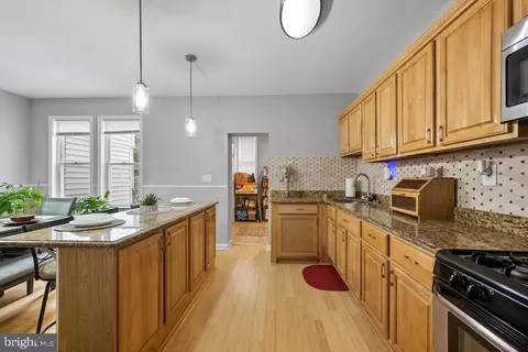 Kitchen - 3326 Burleith Ave, Baltimore, MD 21215 photo 3 of 4