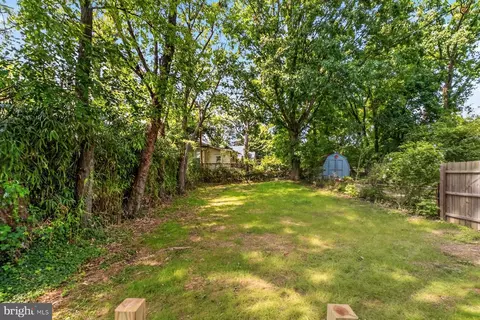 Exterior - 4502 Weitzel Ave, Baltimore, MD 21214 photo 4 of 6