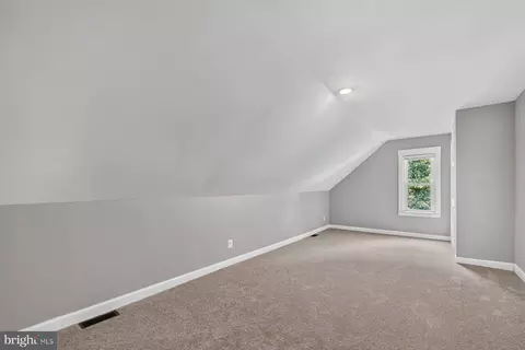 Entry Way - 4502 Weitzel Ave, Baltimore, MD 21214 photo 7 of 7