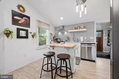 Kitchen - 3355 Falls Rd, Baltimore, MD 21211 photo 1 of 8