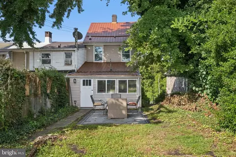Exterior - 3355 Falls Rd, Baltimore, MD 21211 photo 4 of 6