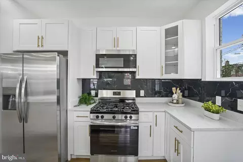 Kitchen - 2500 Quantico Ave, Baltimore, MD 21215 photo 4 of 5
