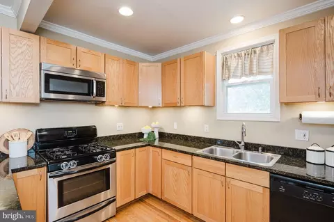 Kitchen - 2713 Christopher Ave, Baltimore, MD 21214 photo 2 of 4
