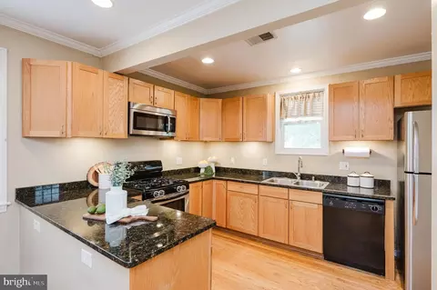 Kitchen - 2713 Christopher Ave, Baltimore, MD 21214 photo 1 of 4