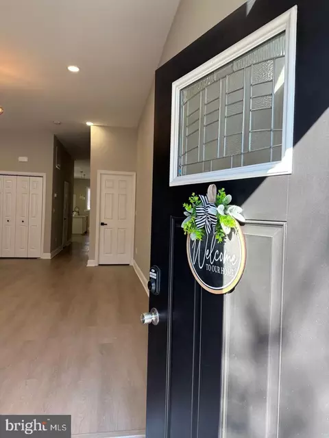 Entry Way - 318 N Stricker St, Baltimore, MD 21223 photo 1 of 23