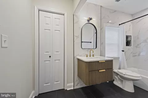 Bath - 318 N Stricker St, Baltimore, MD 21223 photo 6 of 11