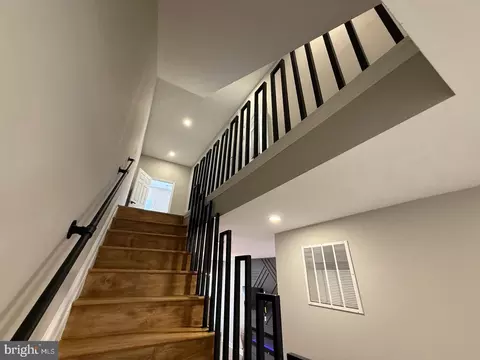 Entry Way - 318 N Stricker St, Baltimore, MD 21223 photo 9 of 23