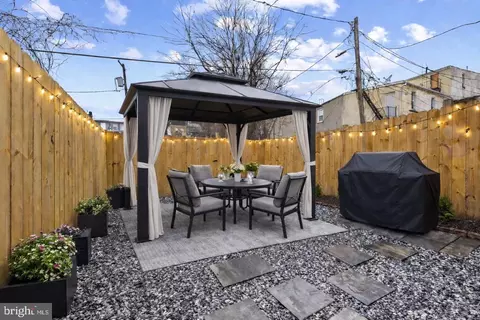 Exterior - 318 N Stricker St, Baltimore, MD 21223 photo 2 of 6
