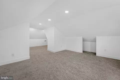 Entry Way - 405 Lyman Ave, Baltimore, MD 21212 photo 11 of 11