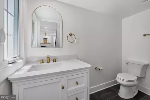 Bath - 405 Lyman Ave, Baltimore, MD 21212 photo 7 of 8