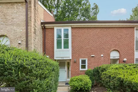 1918 Greenhaven Dr, Baltimore, MD 21209