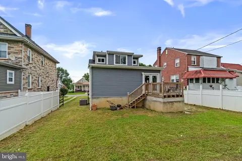 Exterior - 6008 Glenoak Ave, Baltimore, MD 21214 photo 6 of 7