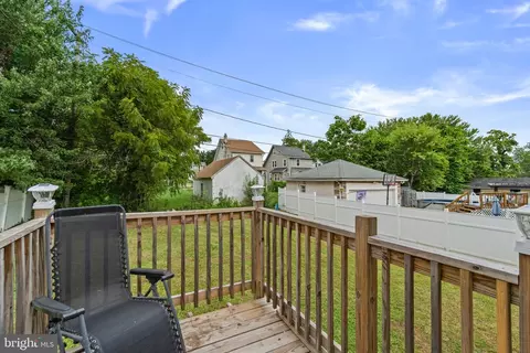 Exterior - 6008 Glenoak Ave, Baltimore, MD 21214 photo 4 of 7