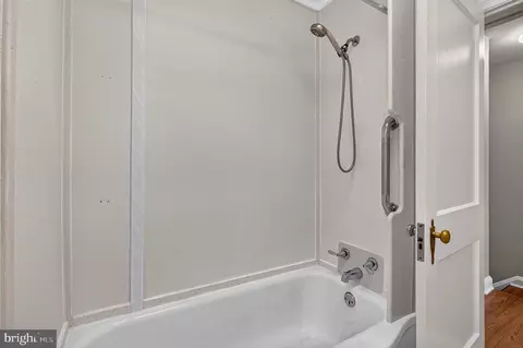 Bath - 2908 Strickland St, Baltimore, MD 21223 photo 2 of 3