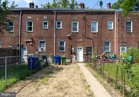 Exterior - 2837 Round Rd, Baltimore, MD 21225 photo 4 of 4