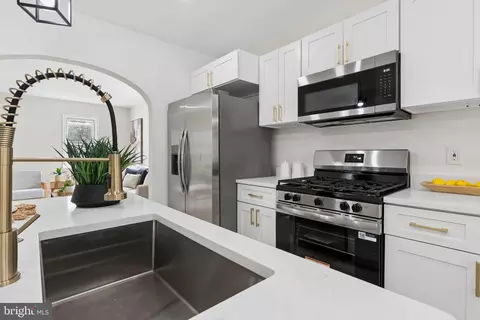 Kitchen - 6100 Glenoak Ave, Baltimore, MD 21214 photo 2 of 2