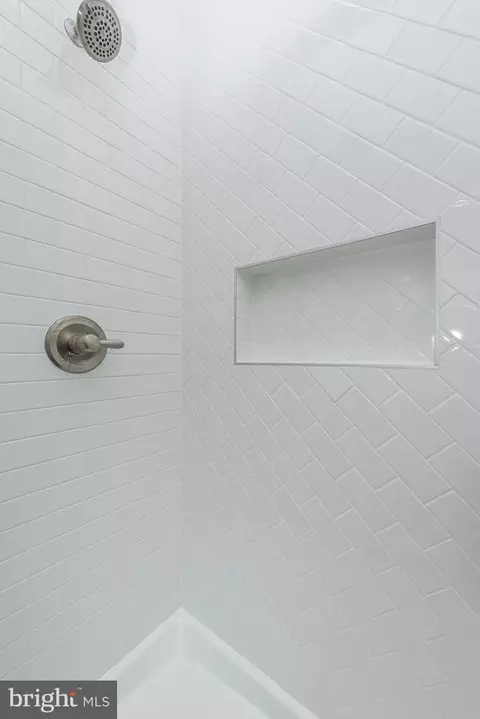Bath - 836 Edmondson Ave, Baltimore, MD 21201 photo 7 of 7