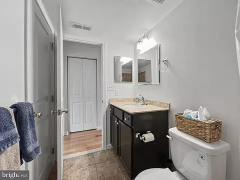 Bath - 4629 Dillon Pl, Baltimore, MD 21224 photo 6 of 6