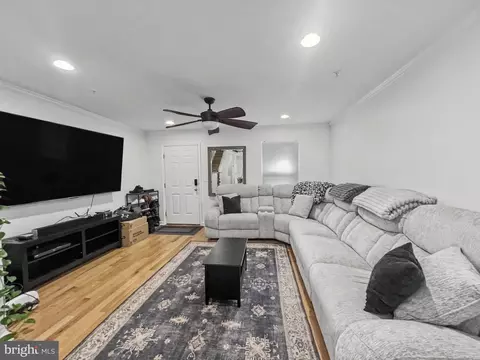 Living - 4629 Dillon Pl, Baltimore, MD 21224 photo 1 of 1